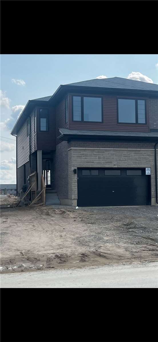 207 W Longboat Run Property Photo 1