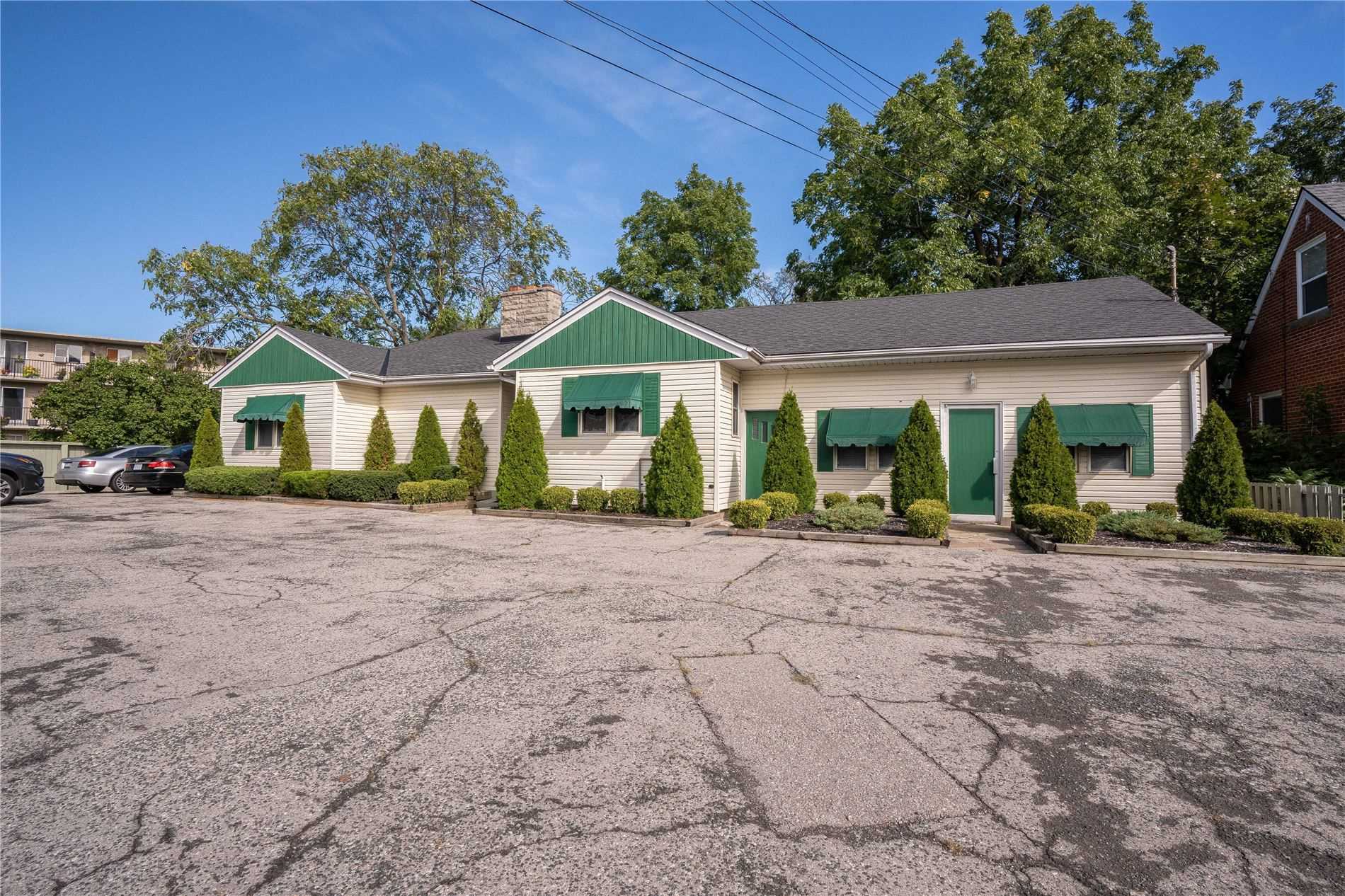 505 Queenston Rd Property Photo 1