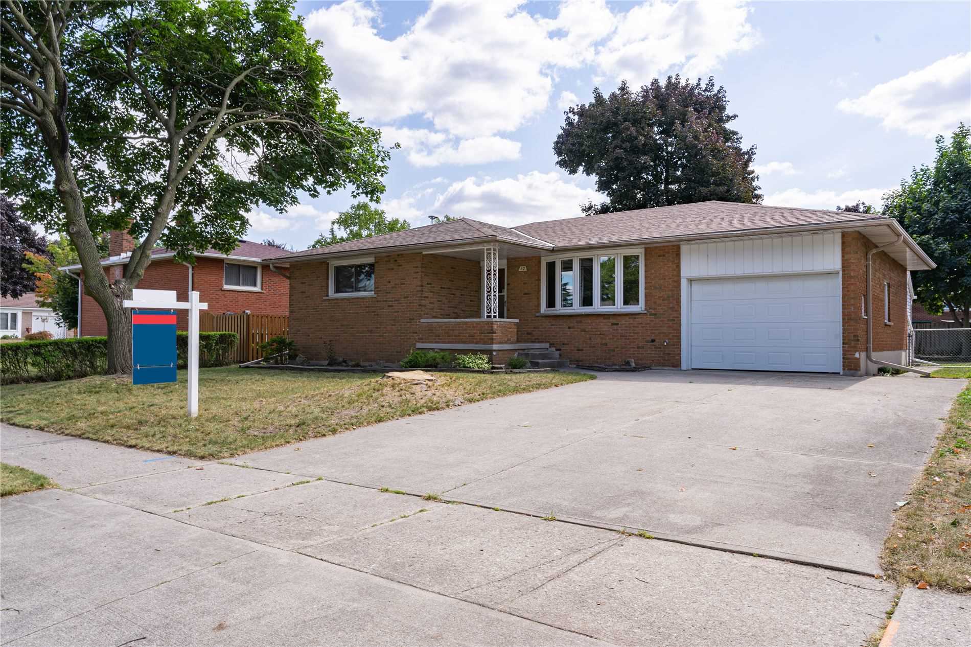 10 Jasper Crt Property Photo 1