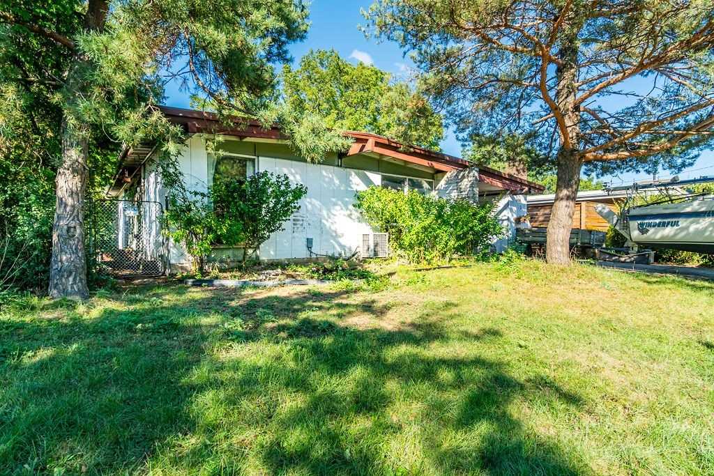 144 Buckingham Dr Property Photo 1
