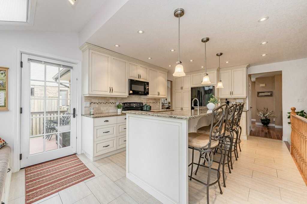 15 Wiltshire Pl Property Photo 1