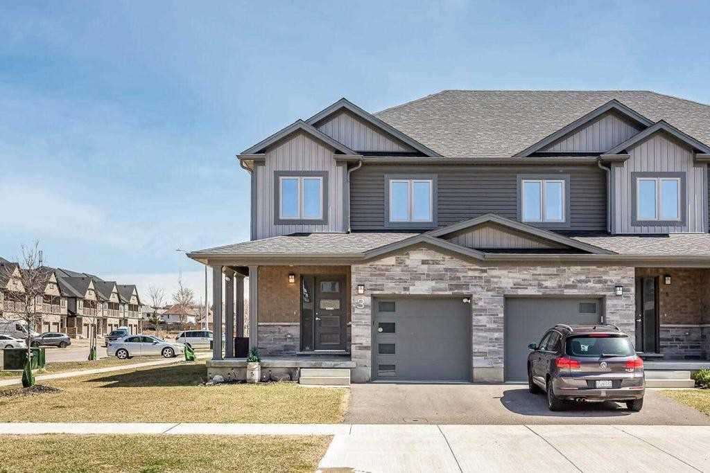 3 Nieson St Property Photo 1
