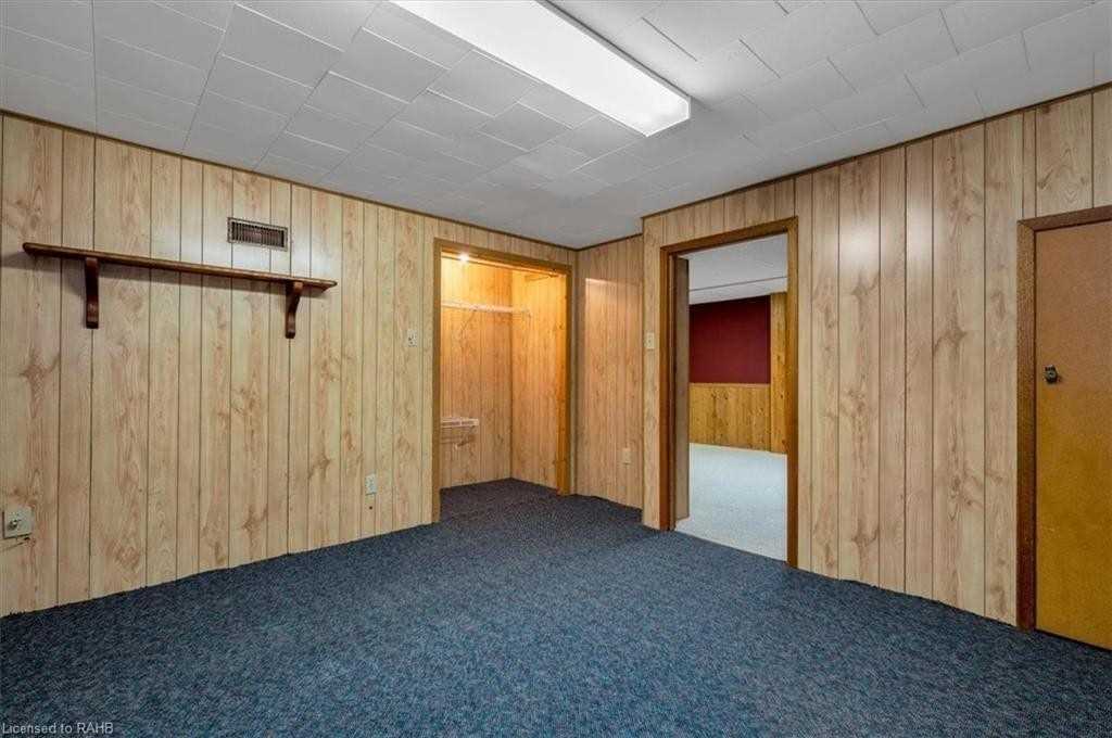29 Prince Charles Dr Property Photo 24