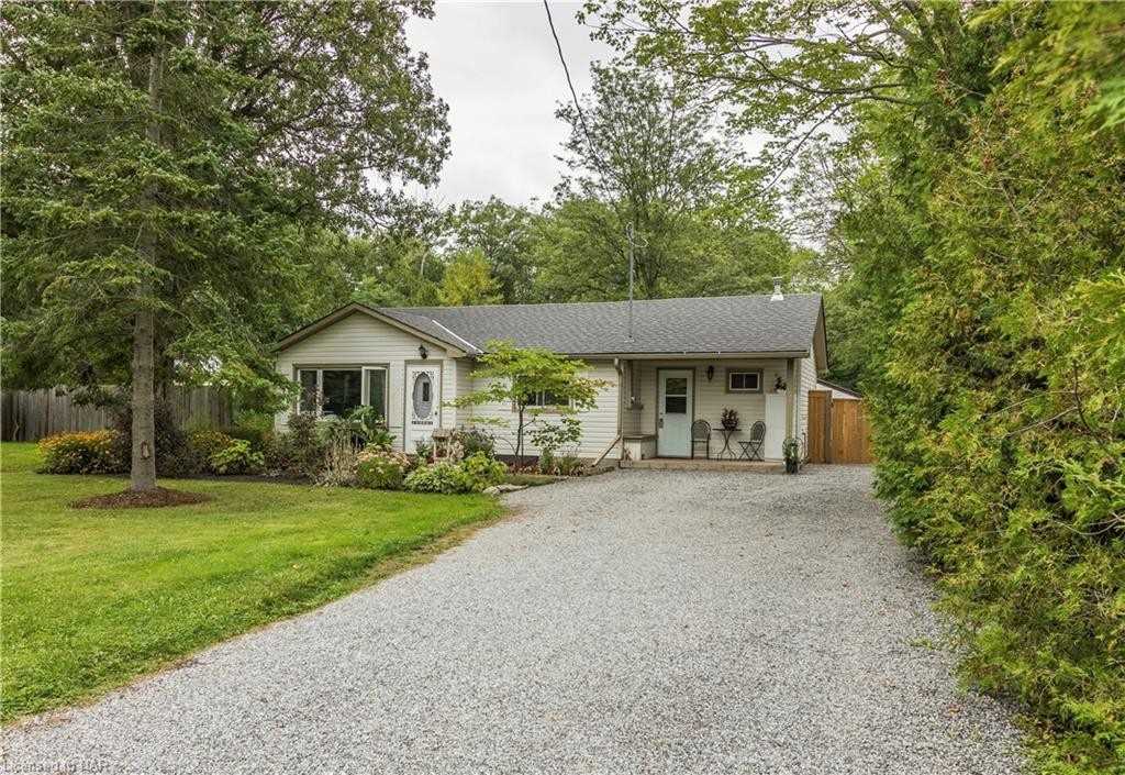 2484 Merritt Rd Property Photo 1