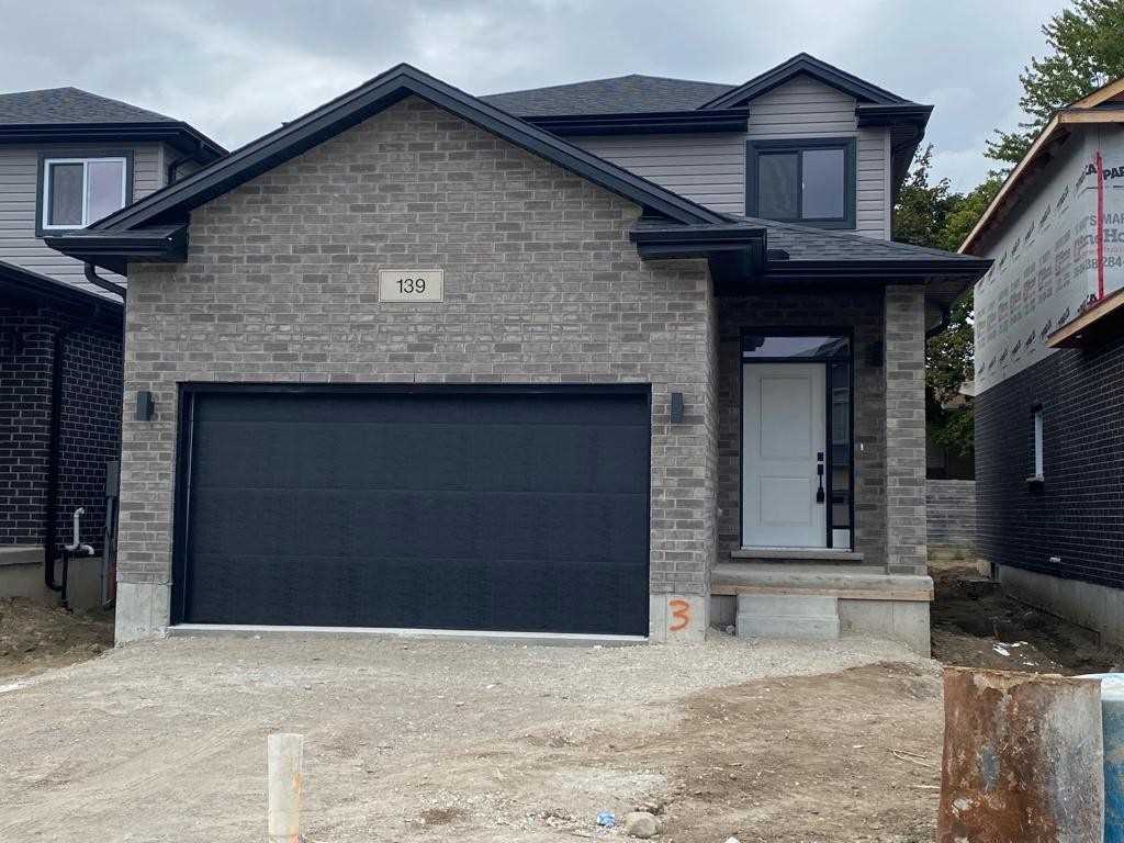 139 Marconi Crt Property Photo 1