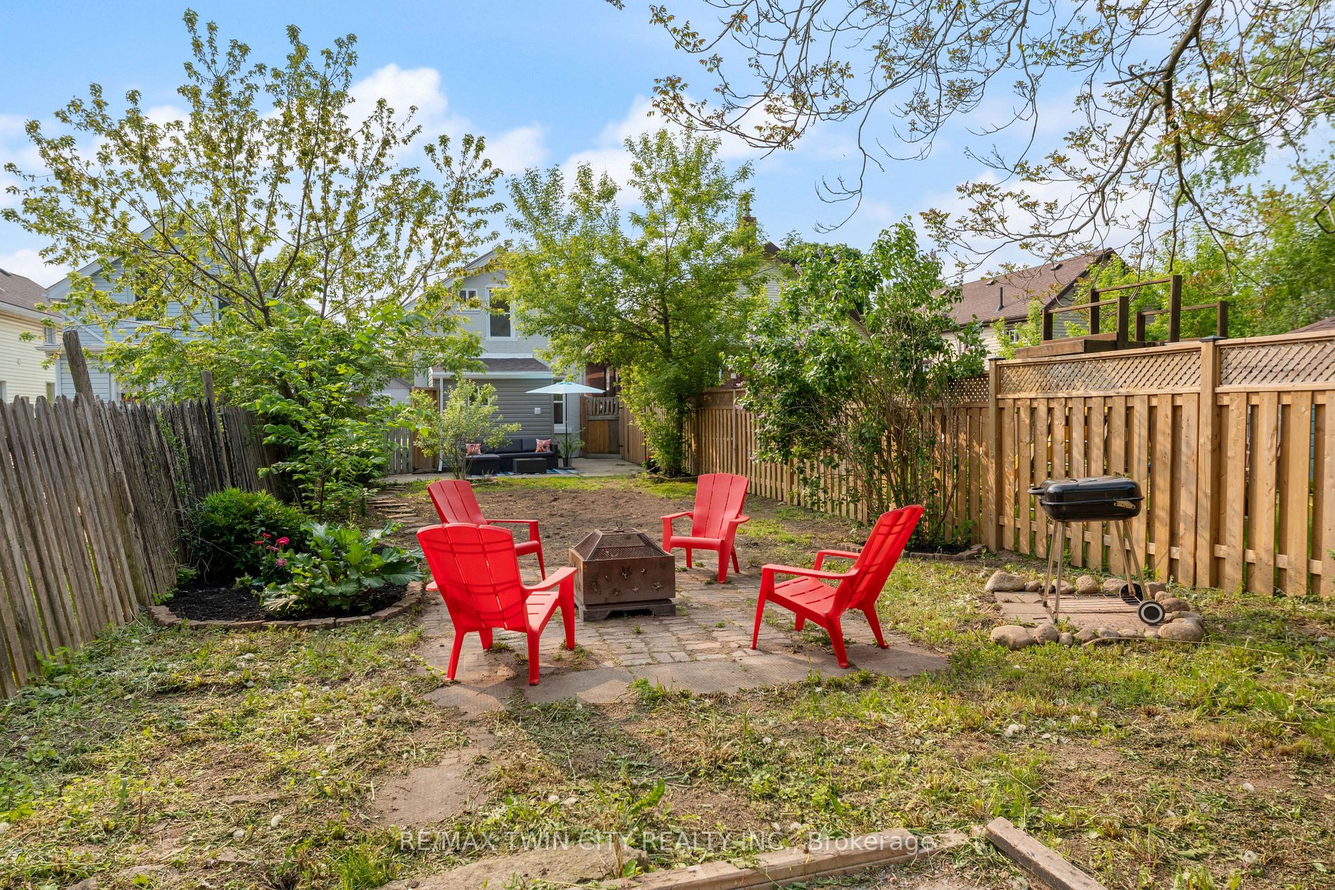 20 House Ave Property Photo 25
