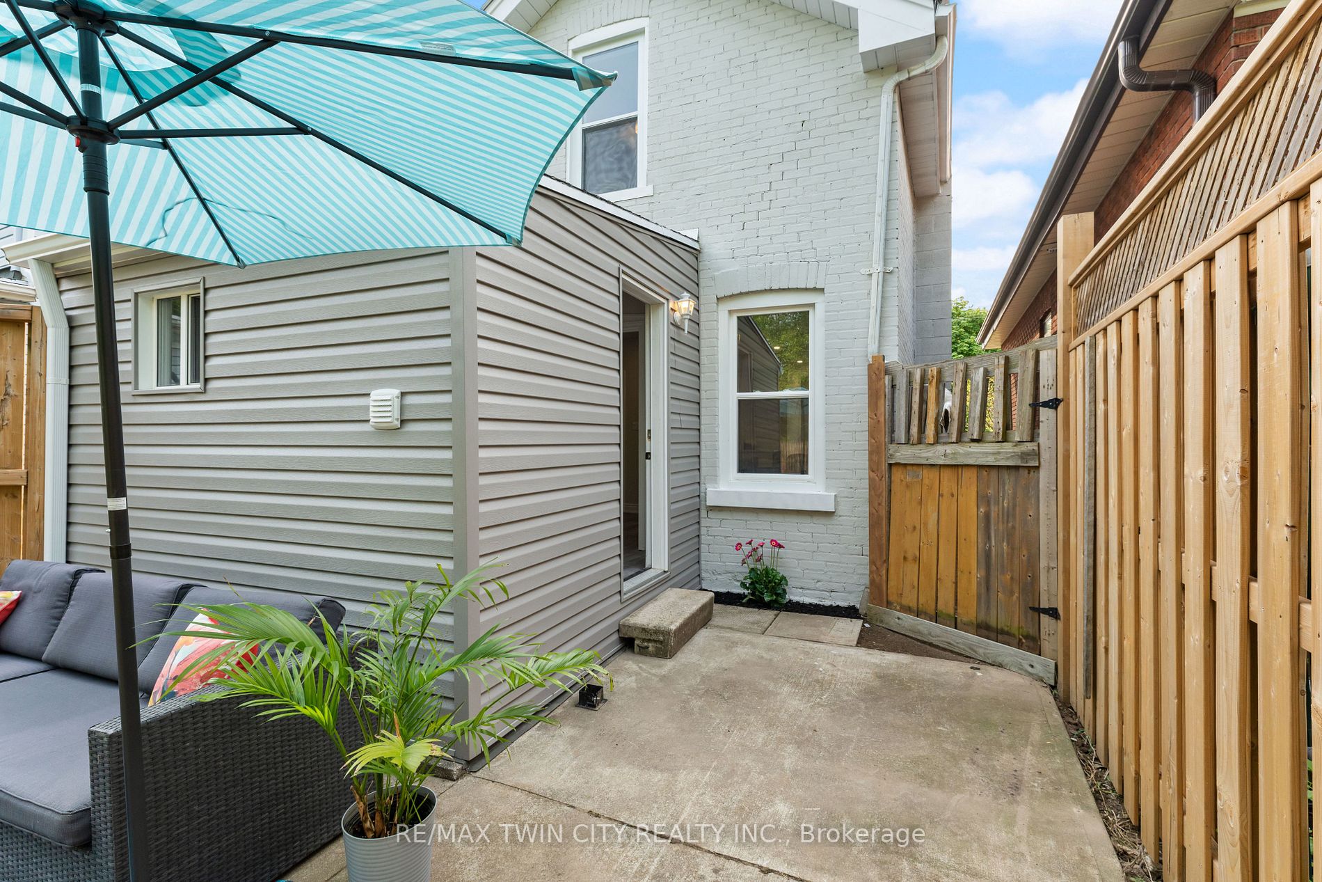 20 House Ave Property Photo 29