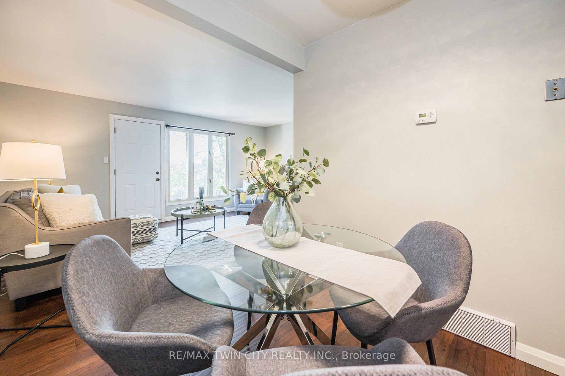 25 Upper Canada Dr #21 Property Photo 8