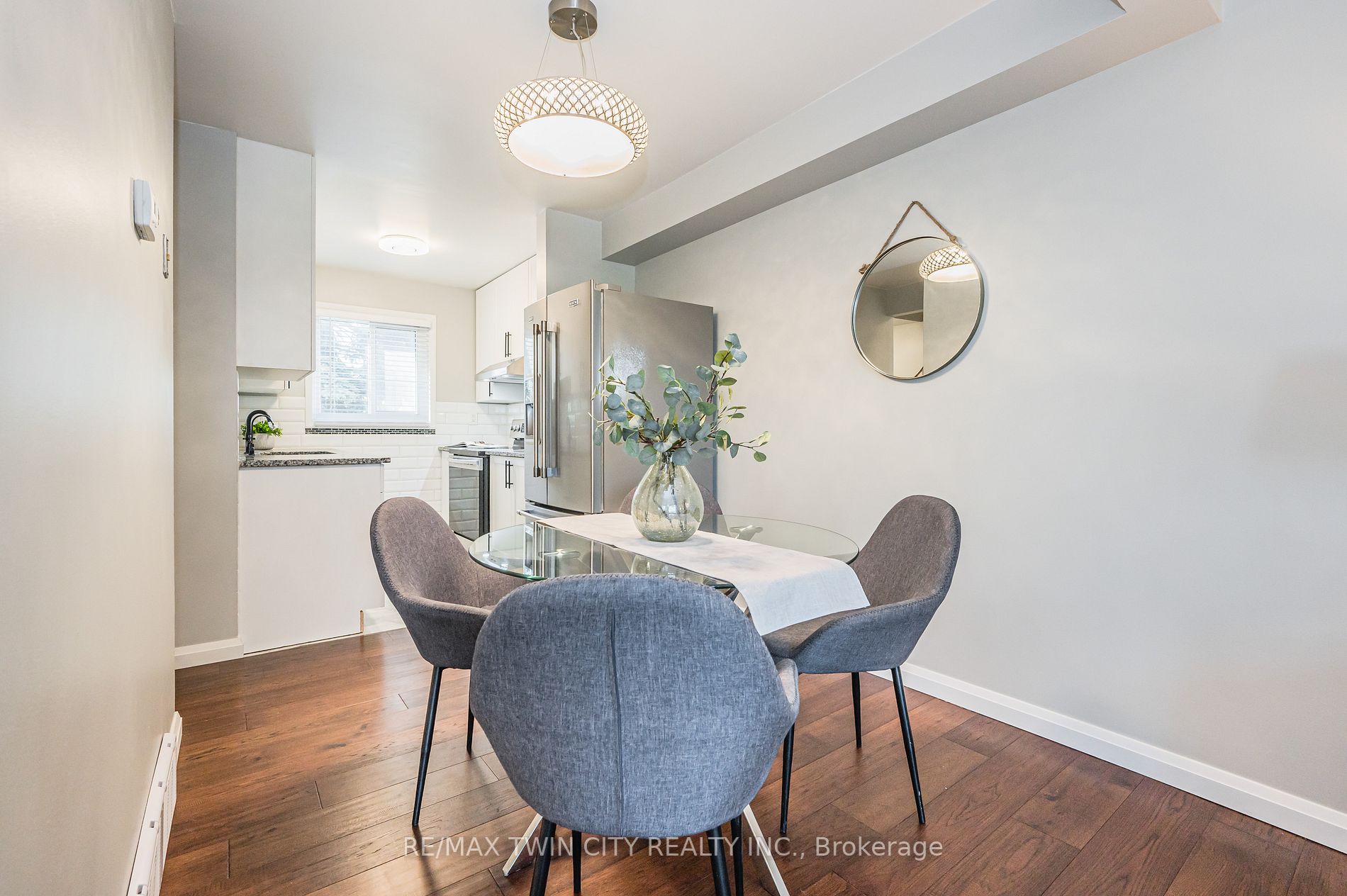 25 Upper Canada Dr #21 Property Photo 9