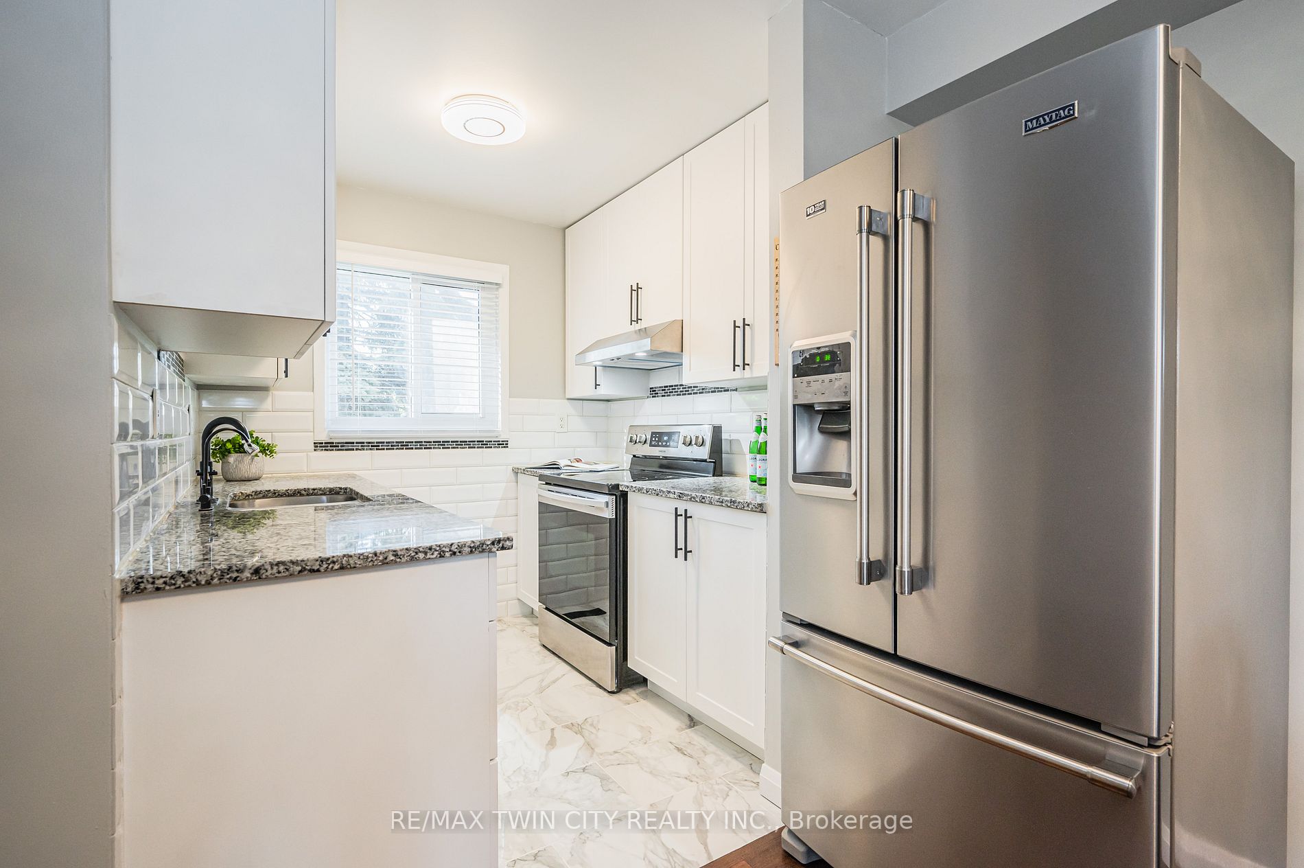 25 Upper Canada Dr #21 Property Photo 10