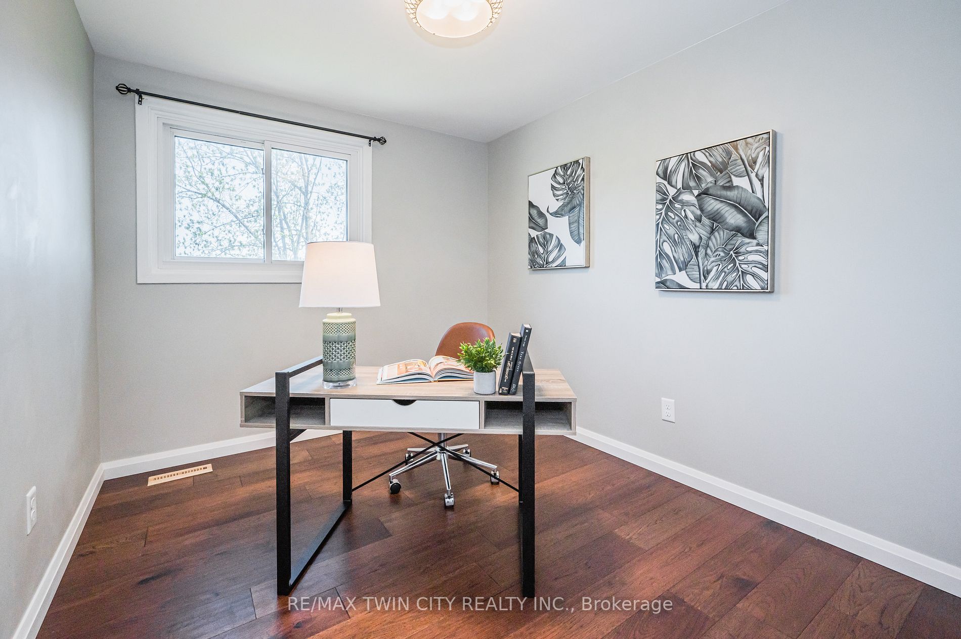 25 Upper Canada Dr #21 Property Photo 16