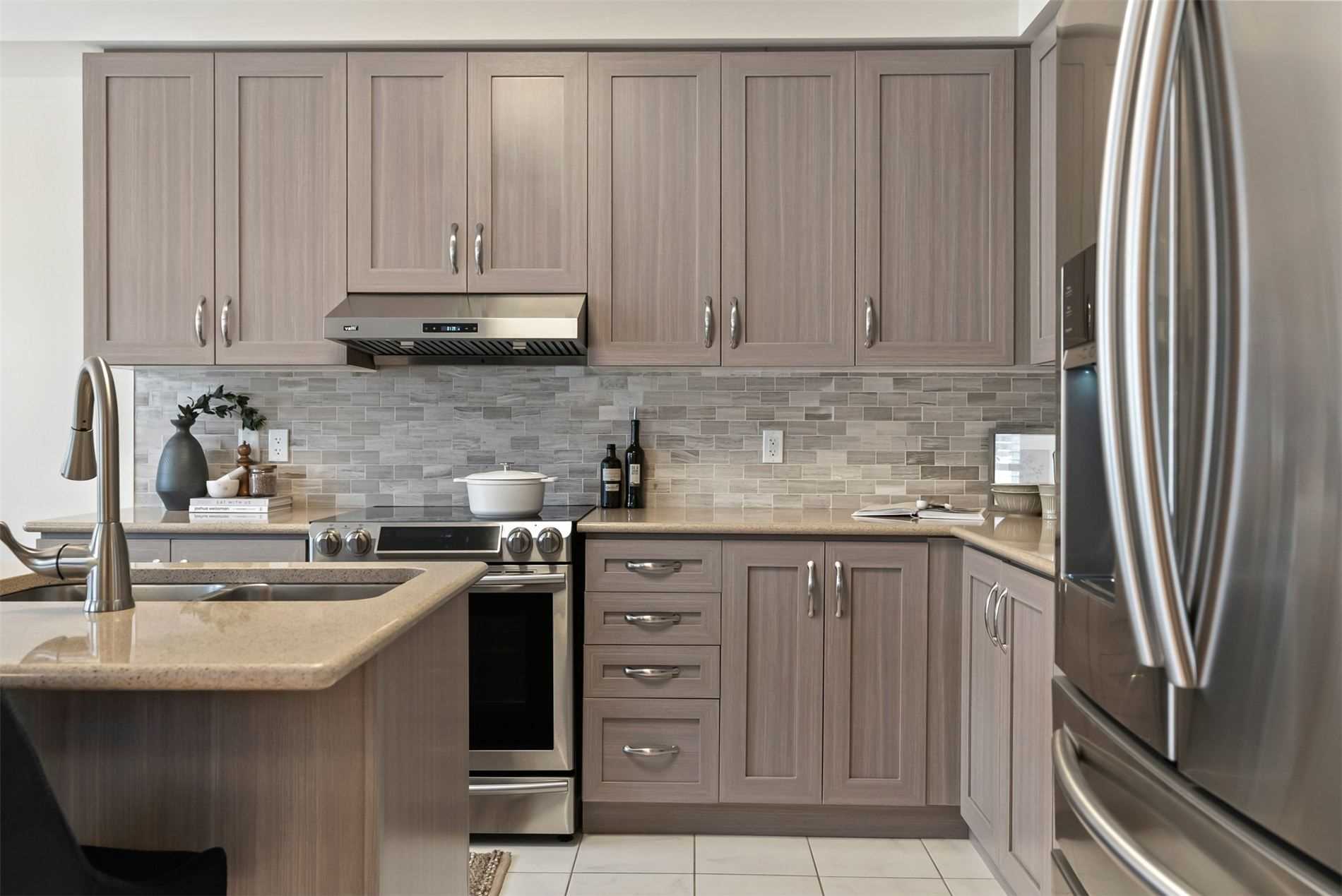 31 Voyageur St Property Photo 13