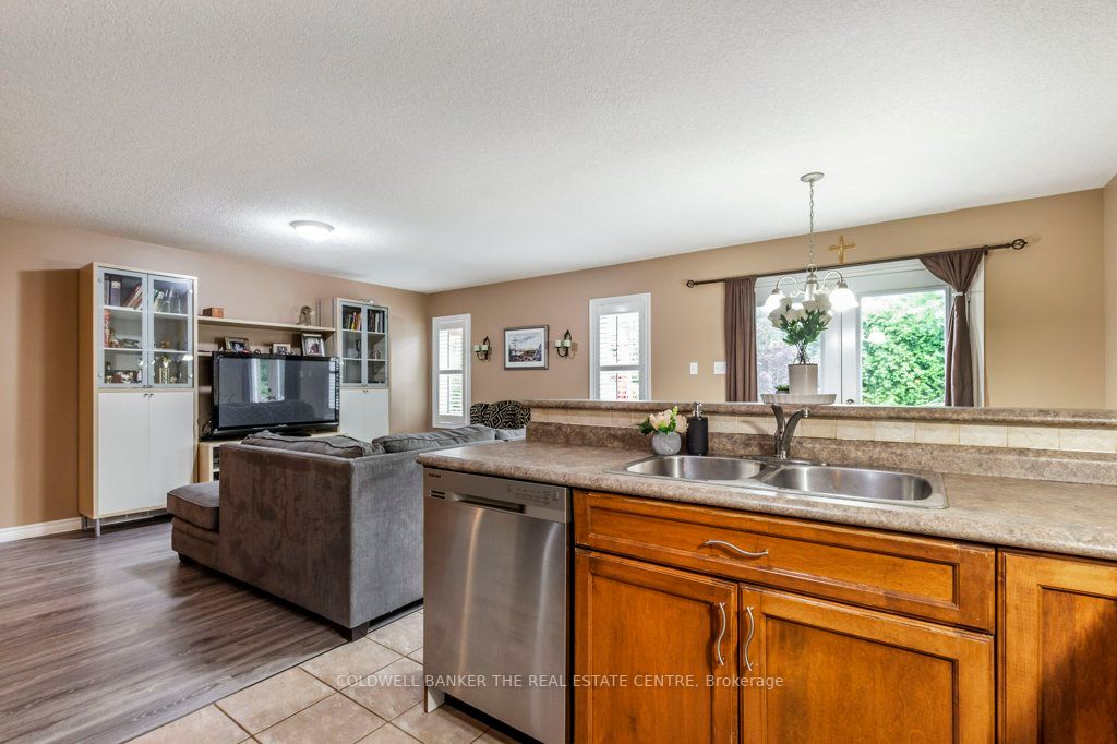 136 Johnston Ave Property Photo 15