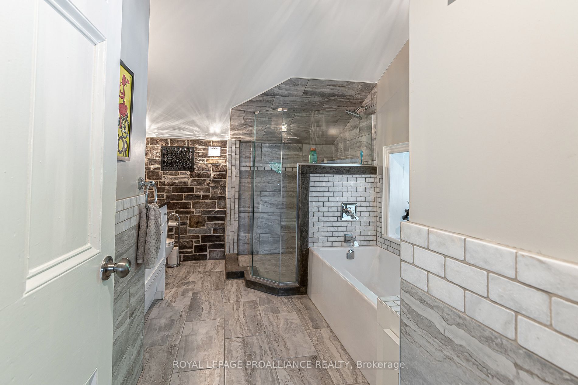 4423 Bath Rd Property Photo 25