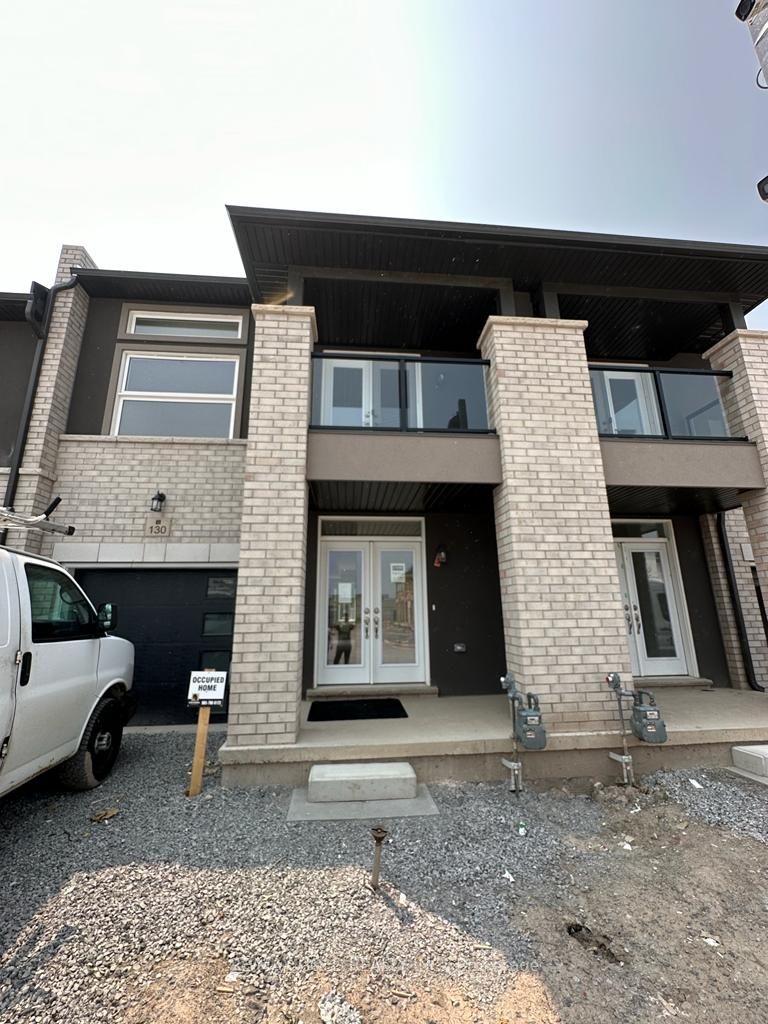 130 Renfrew Tr Property Photo 1