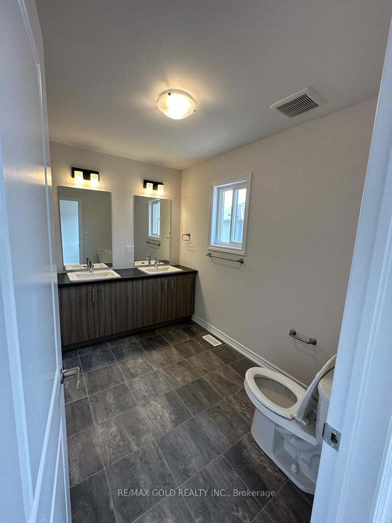 130 Renfrew Tr Property Photo 6