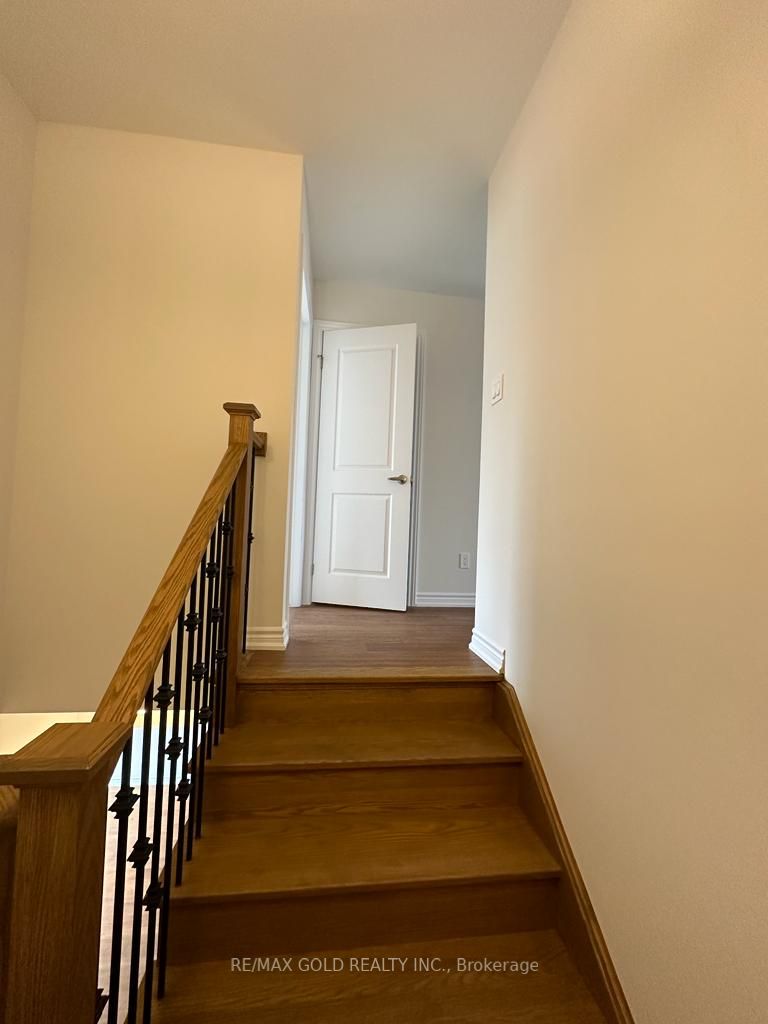 130 Renfrew Tr Property Photo 9