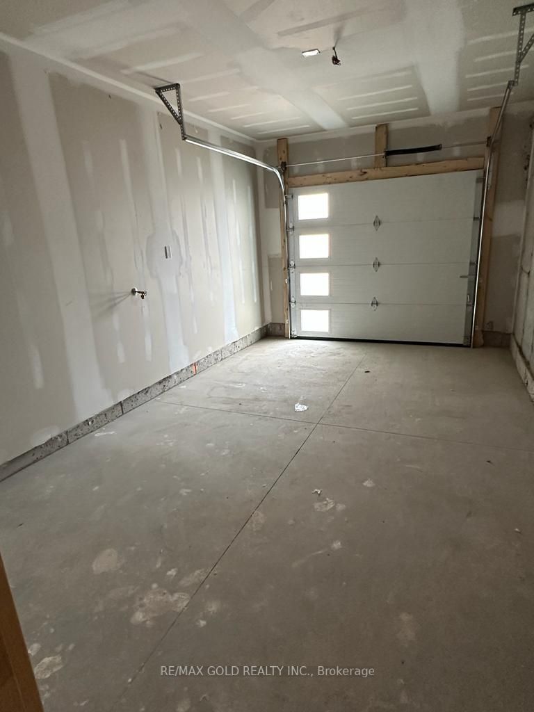 130 Renfrew Tr Property Photo 28