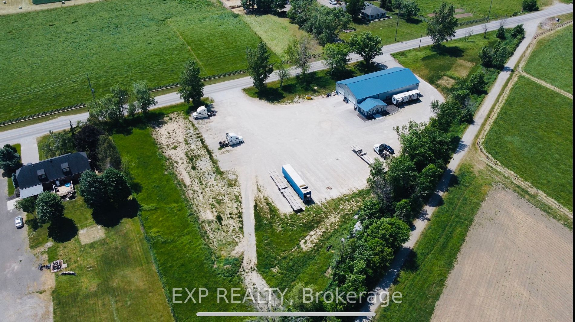 285673 And 285681 Airport Rd Property Photo 5