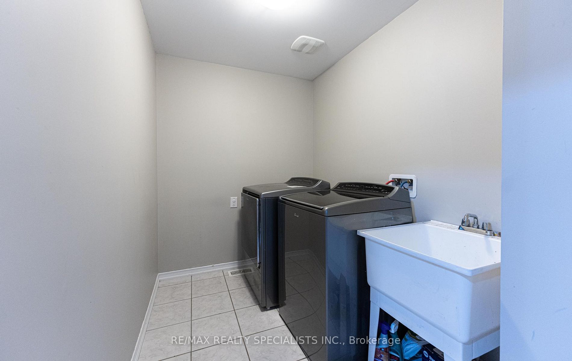 7726 Sassafras Tr Property Photo 32