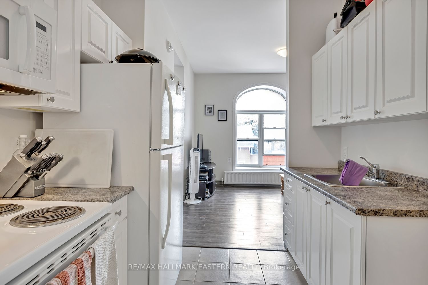 400 Wolfe St Property Photo 8