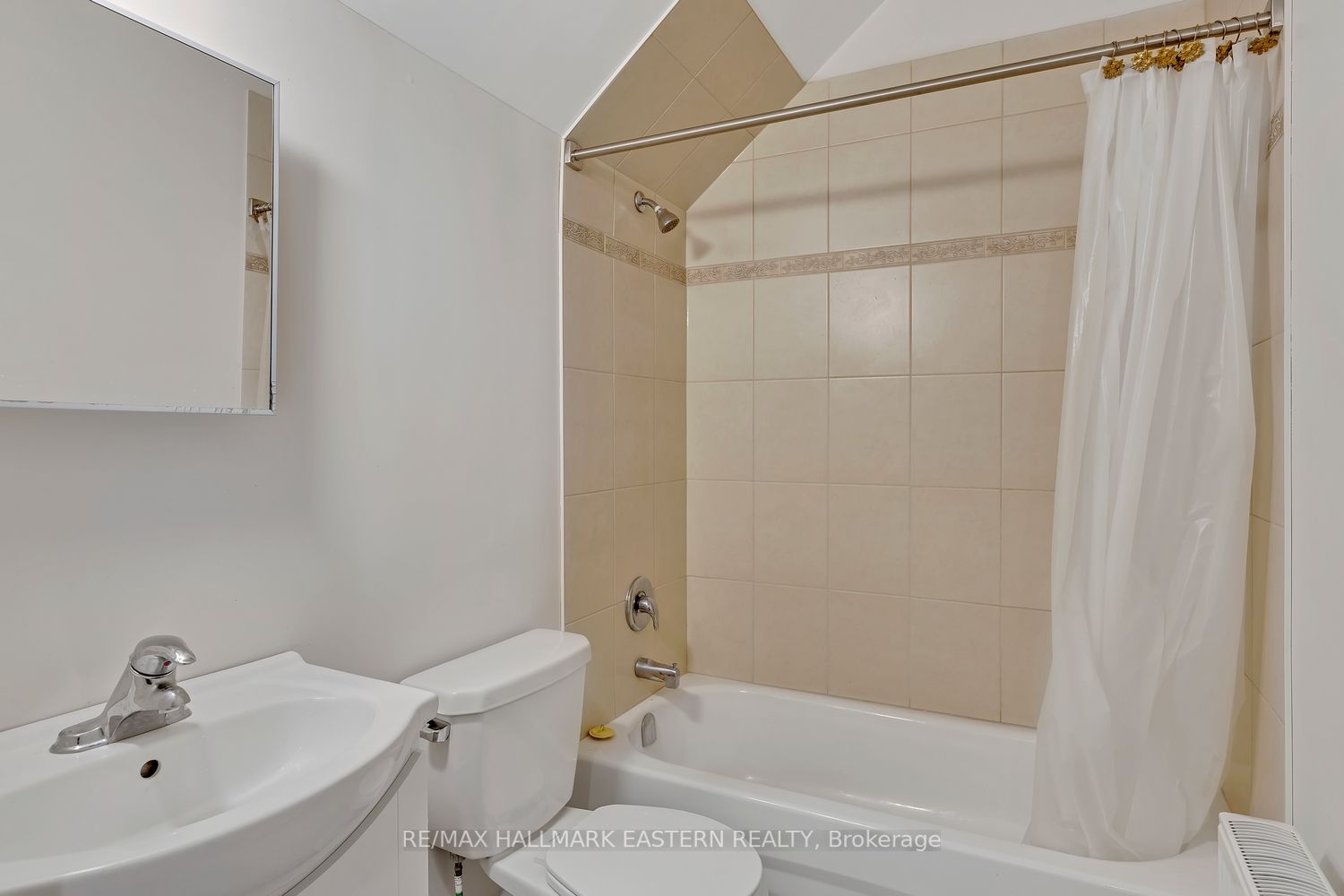 400 Wolfe St Property Photo 12