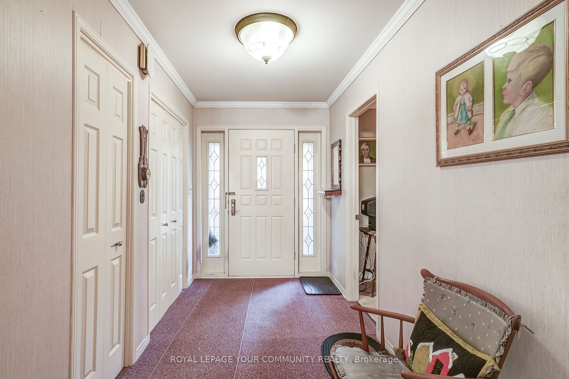 80 Parklane Cres Property Photo 5