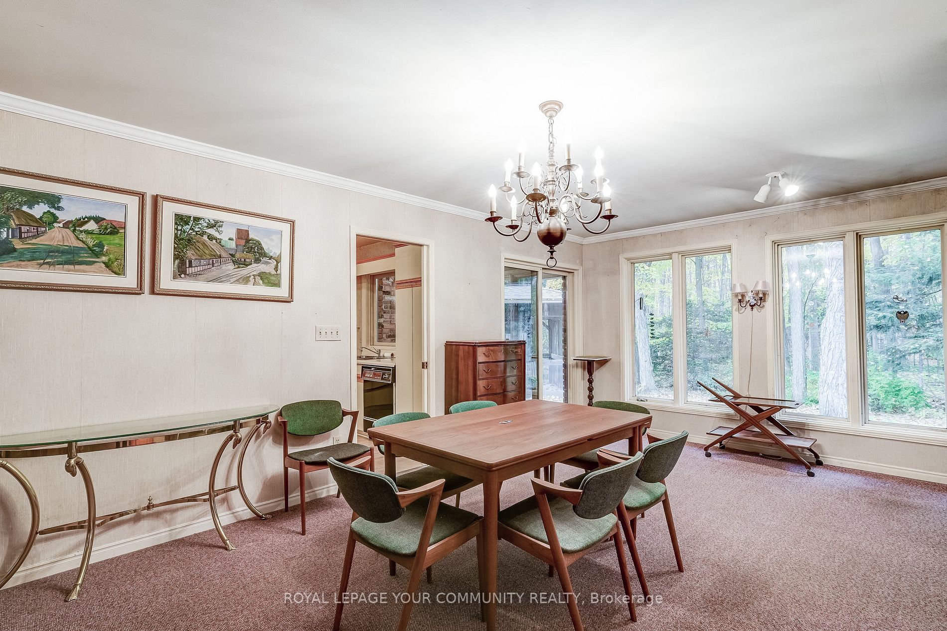 80 Parklane Cres Property Photo 14