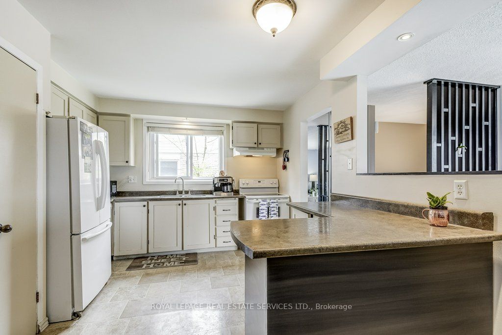 123 Ashgrove Ave Property Photo 7