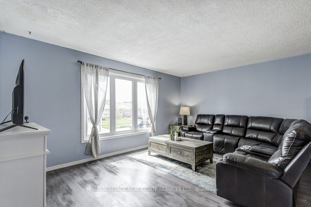 123 Ashgrove Ave Property Photo 12