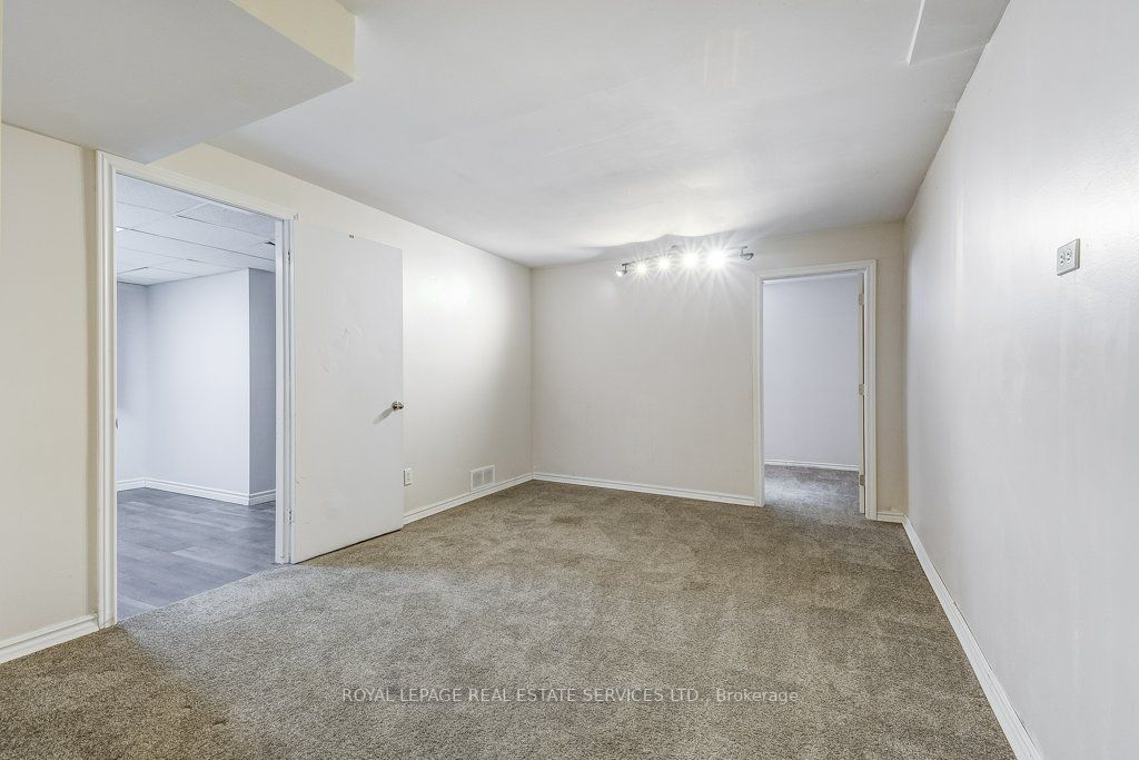 123 Ashgrove Ave Property Photo 22