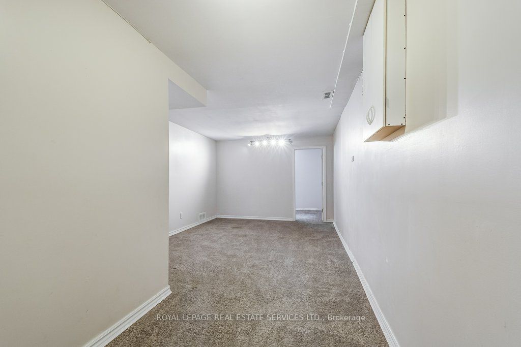 123 Ashgrove Ave Property Photo 31