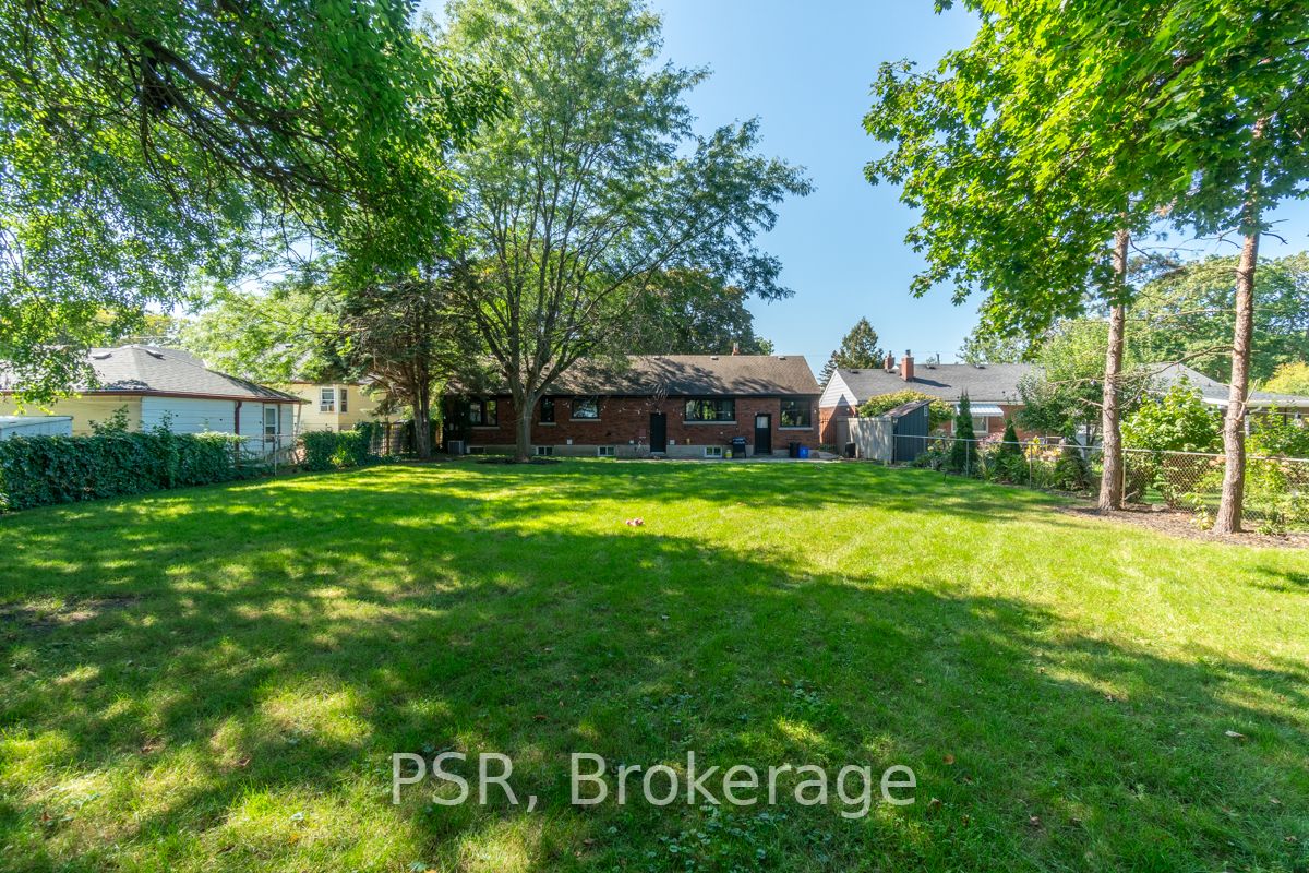 5678 Woodland Blvd Property Photo 5