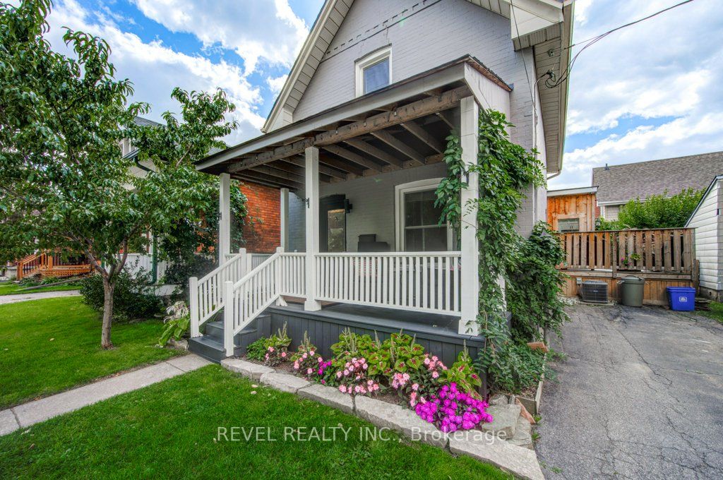 86 Spring St Property Photo 3