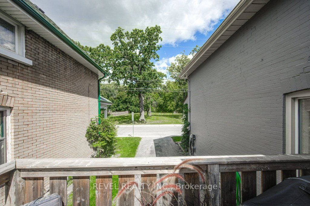 86 Spring St Property Photo 9