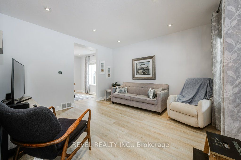 86 Spring St Property Photo 11