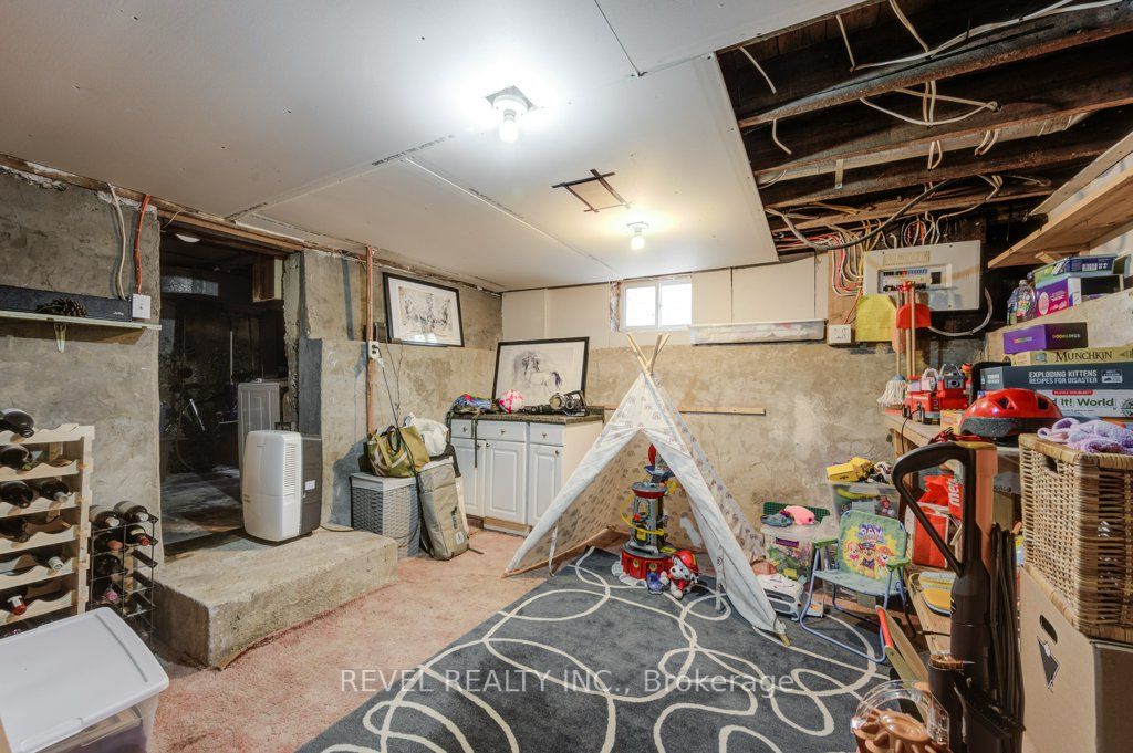 86 Spring St Property Photo 36