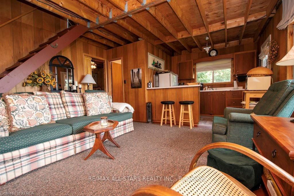 37 Island View Rd Property Photo 15