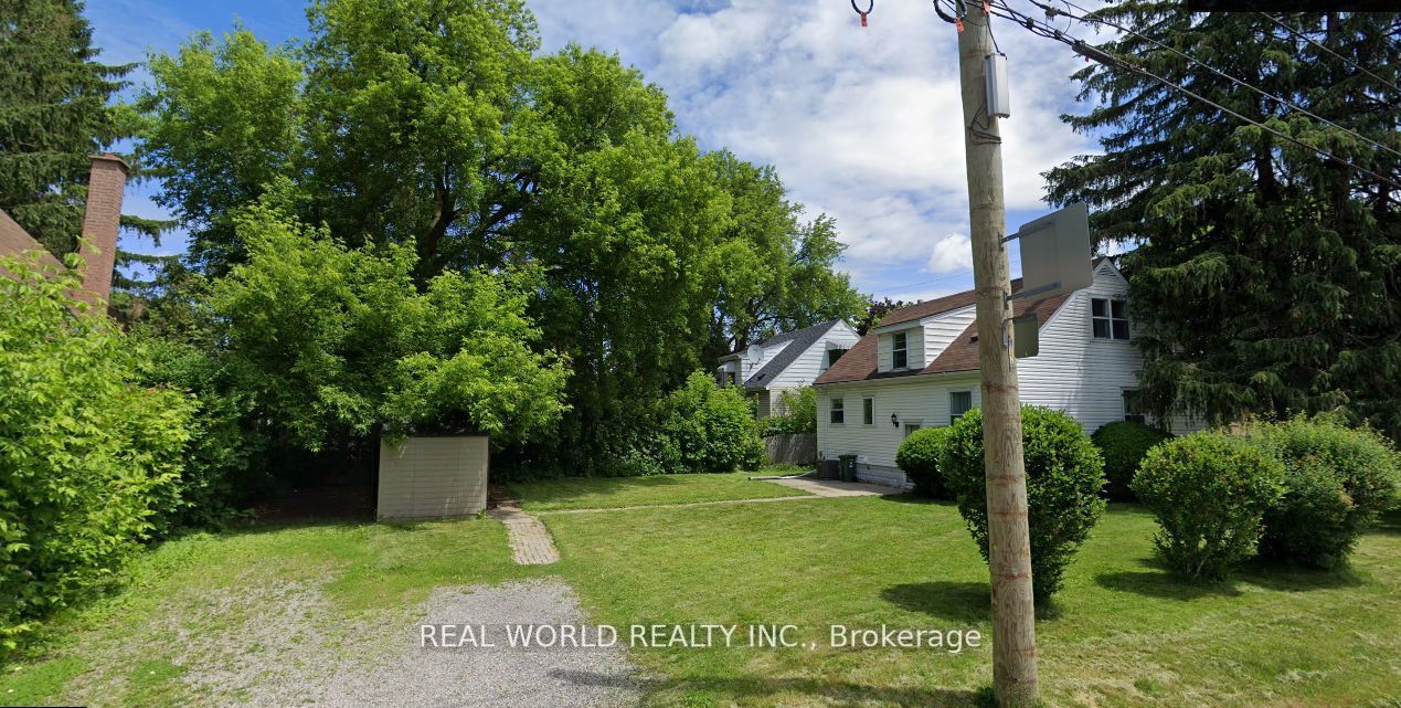 112 Leland St Property Photo