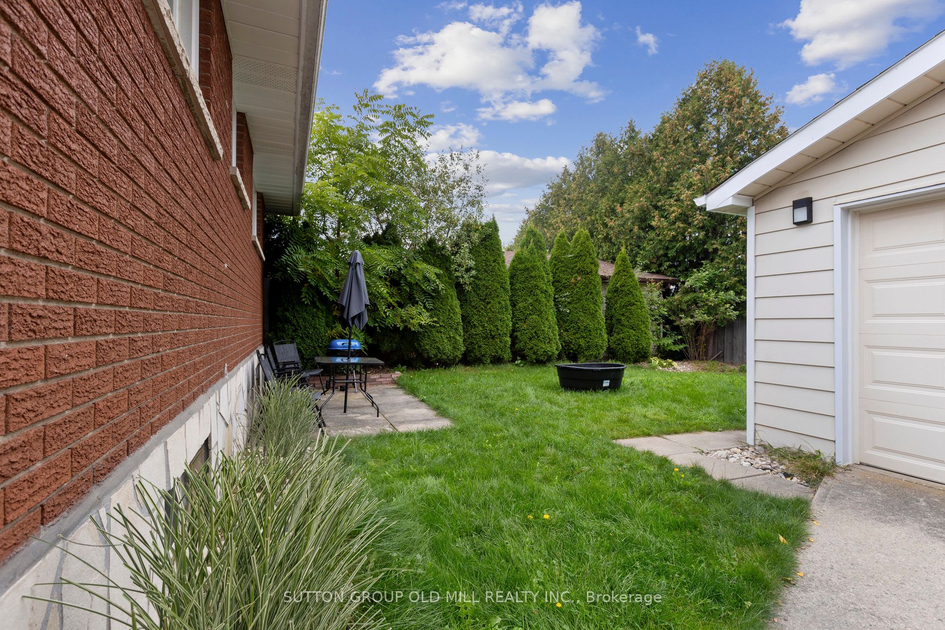 140 Brant Ave Property Photo 34