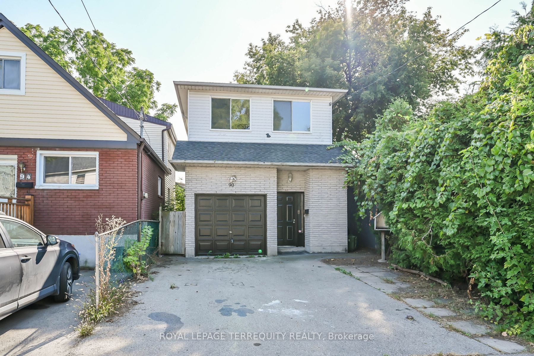 90 Britannia Ave Property Photo 2