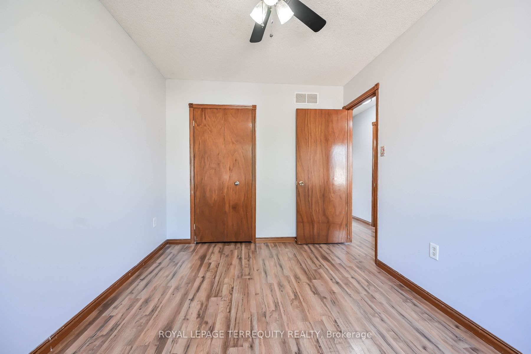90 Britannia Ave Property Photo 26