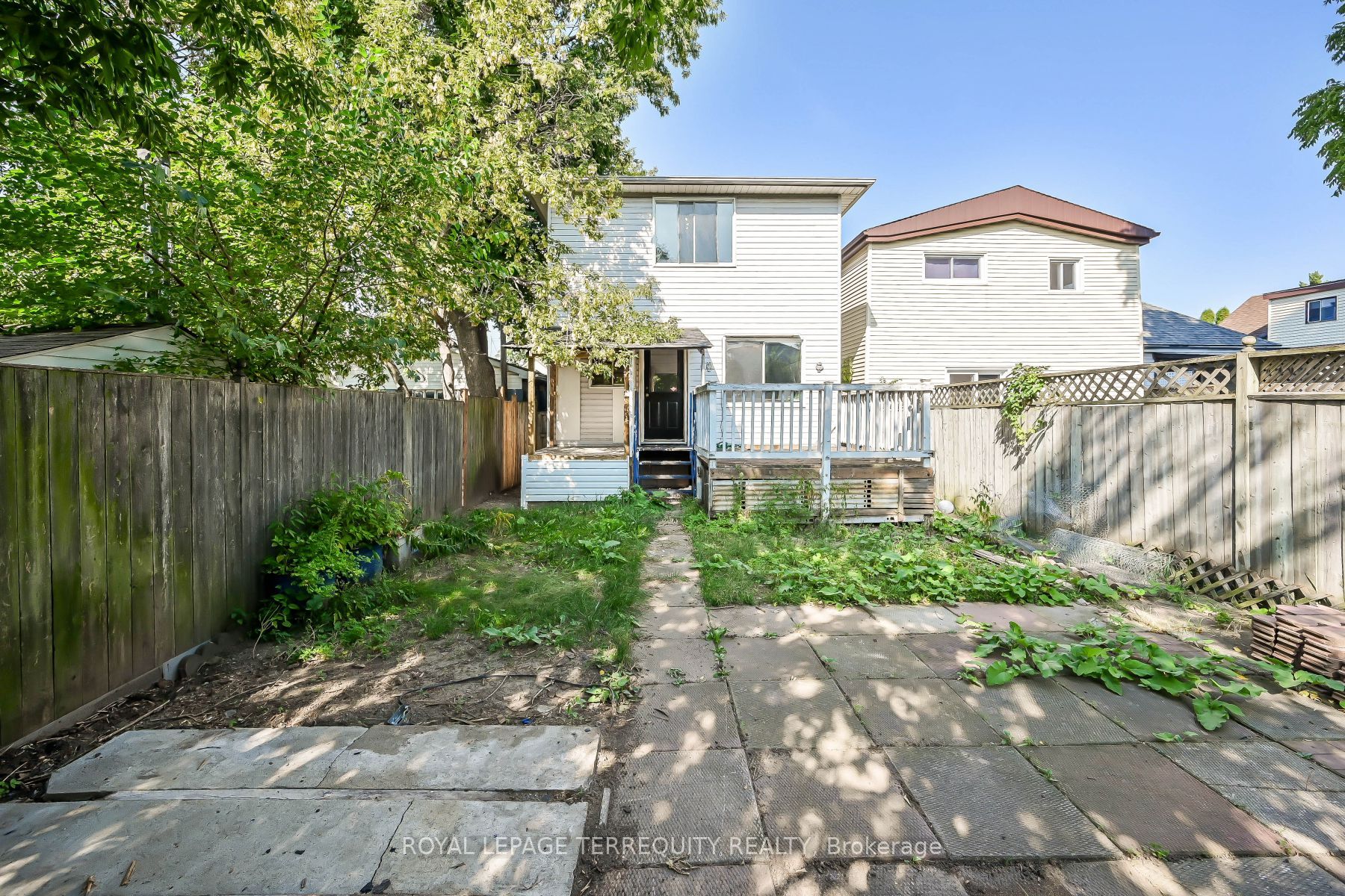 90 Britannia Ave Property Photo 37