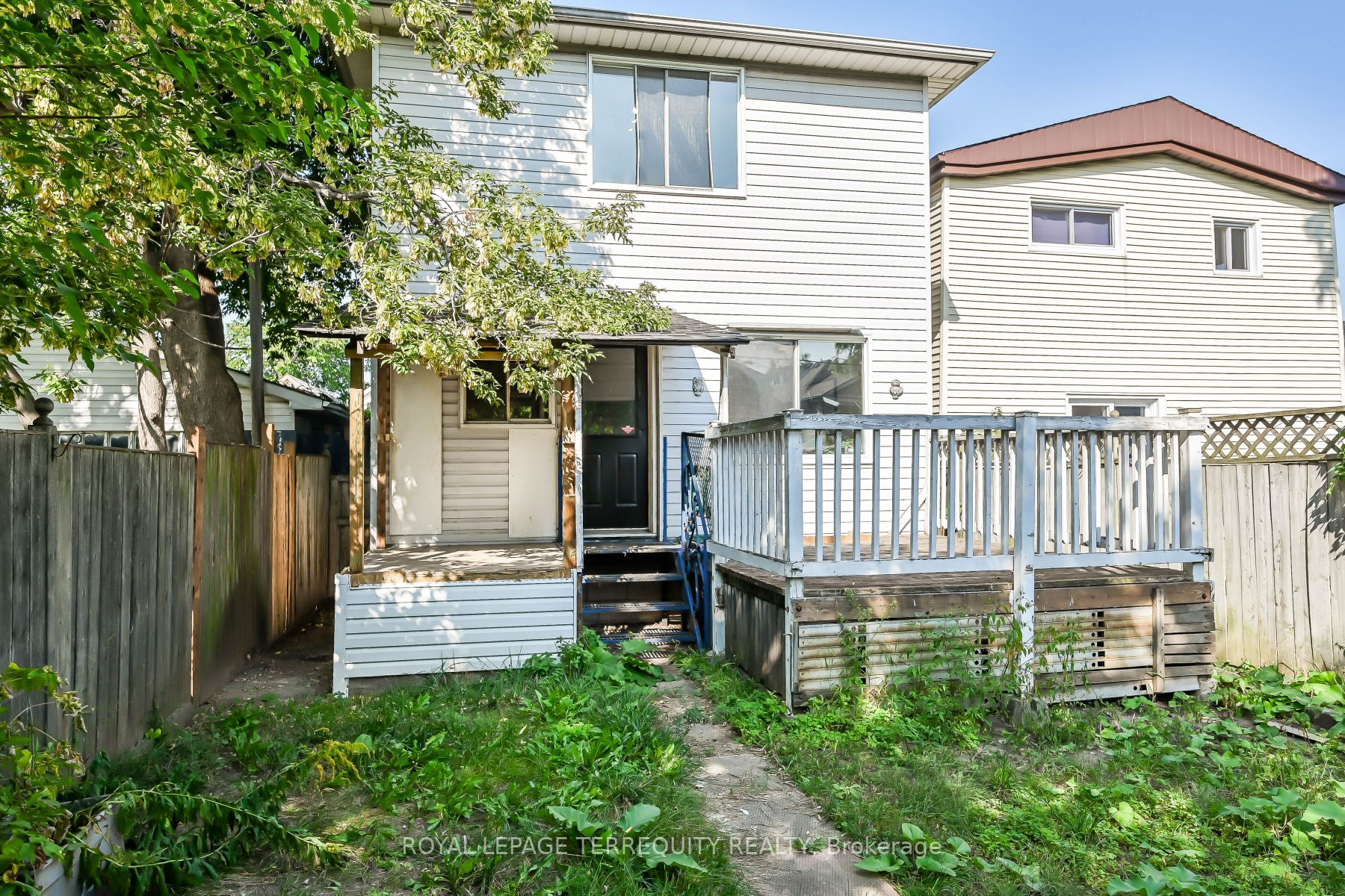 90 Britannia Ave Property Photo 38