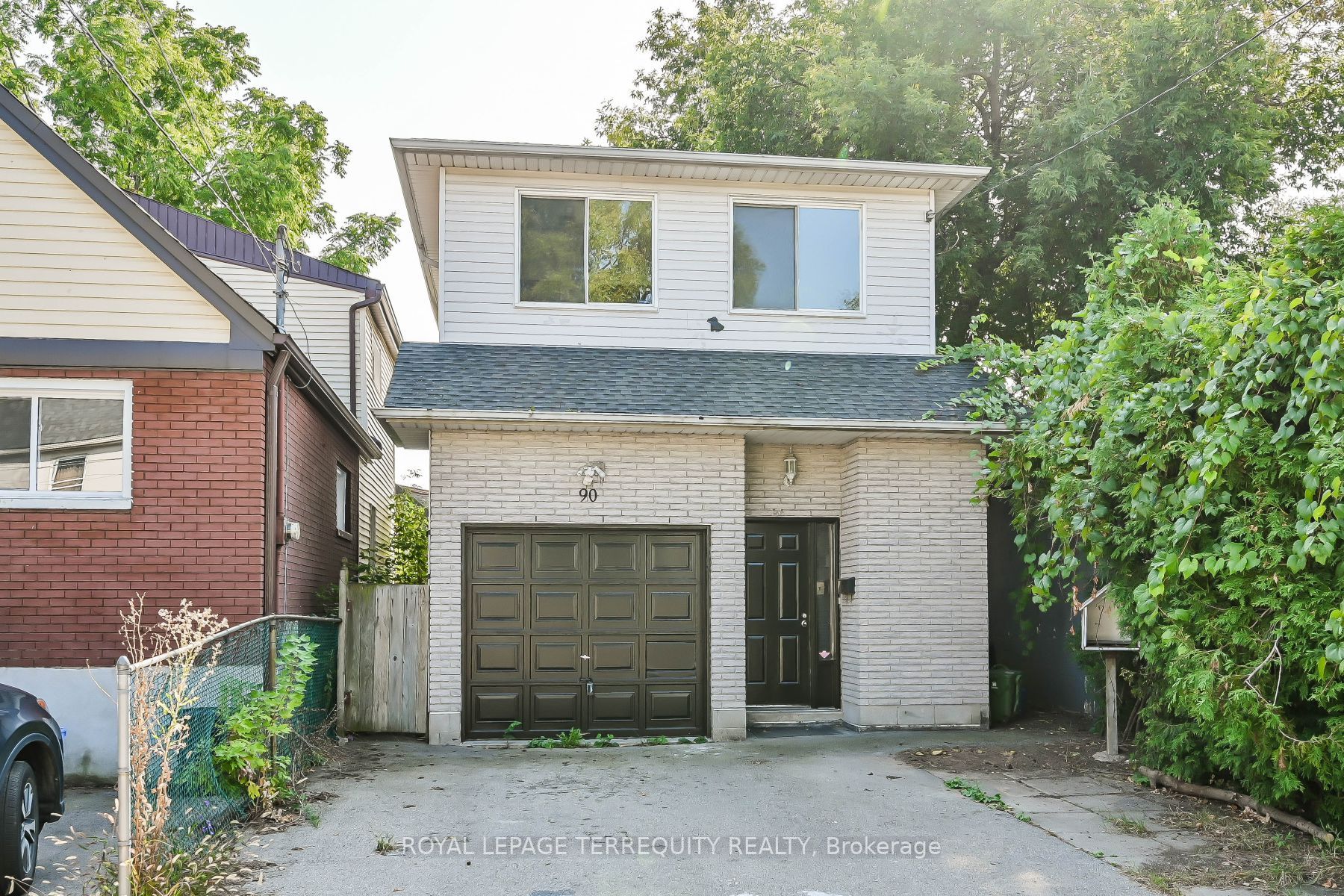 90 Britannia Ave Property Photo 39