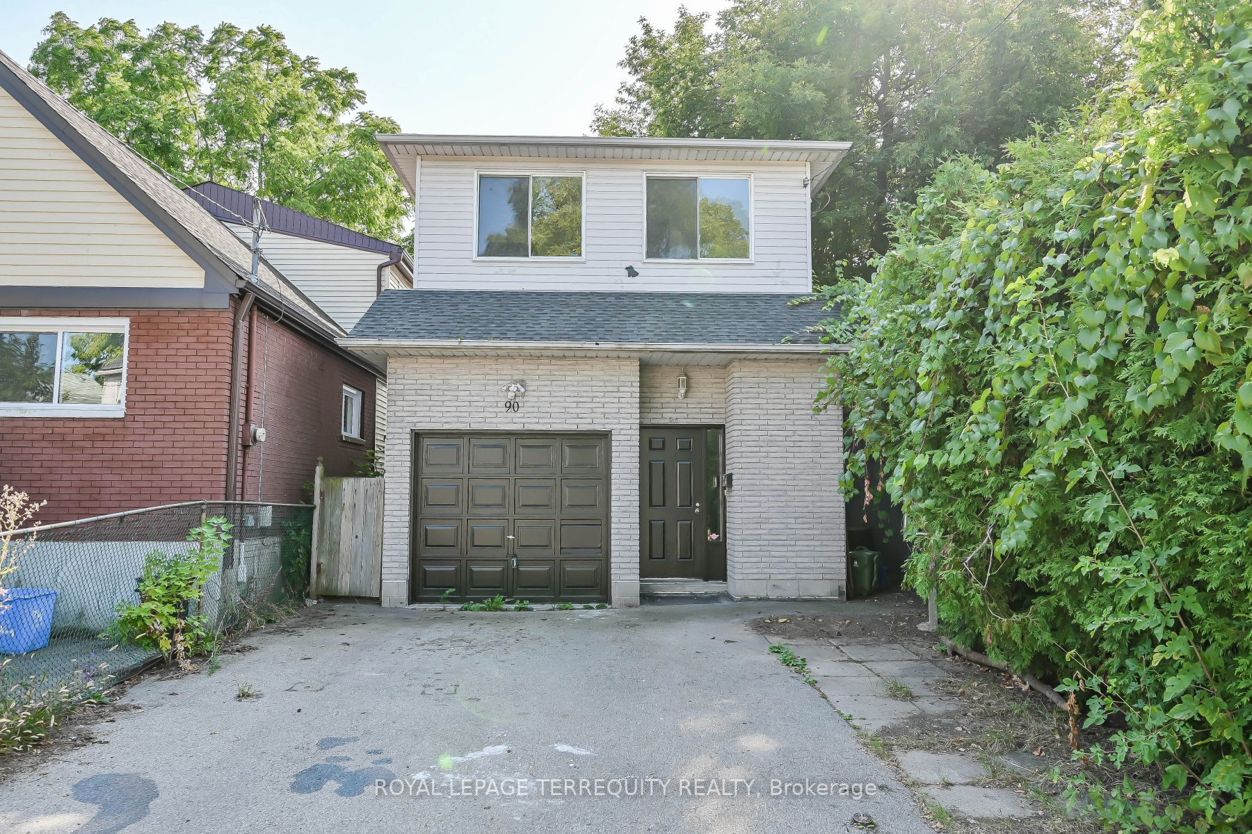 90 Britannia Ave Property Photo 40