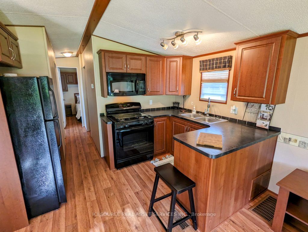 155 Mccreary Beach Rd Property Photo 6