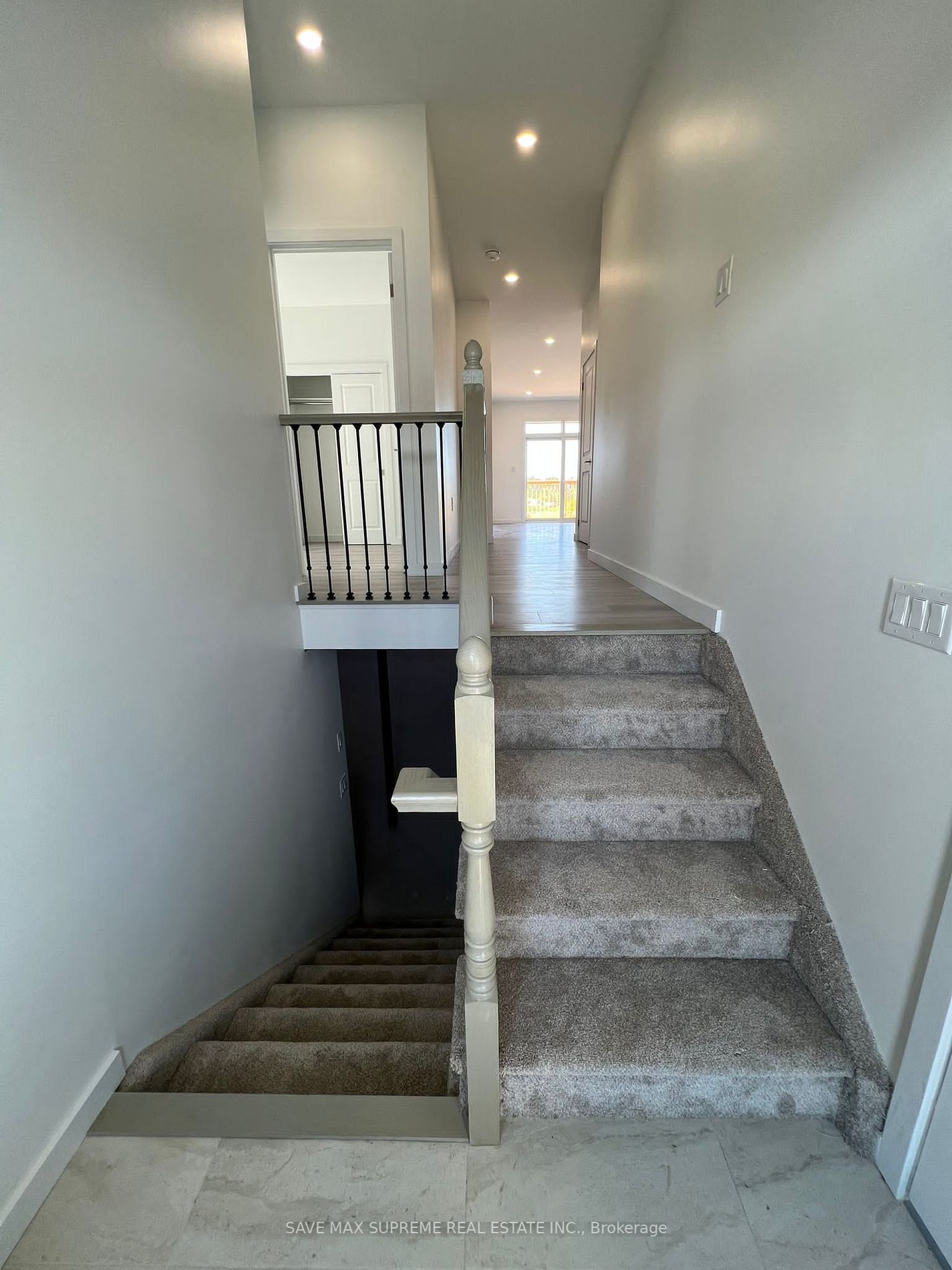 10 Summit Cres Property Photo 4