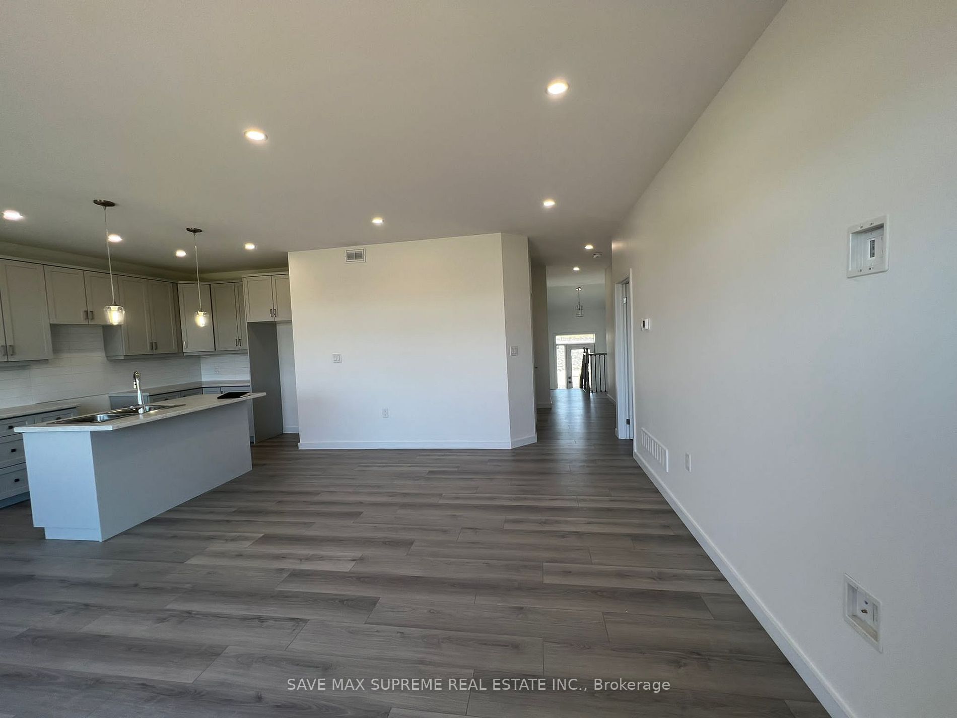 10 Summit Cres Property Photo 6