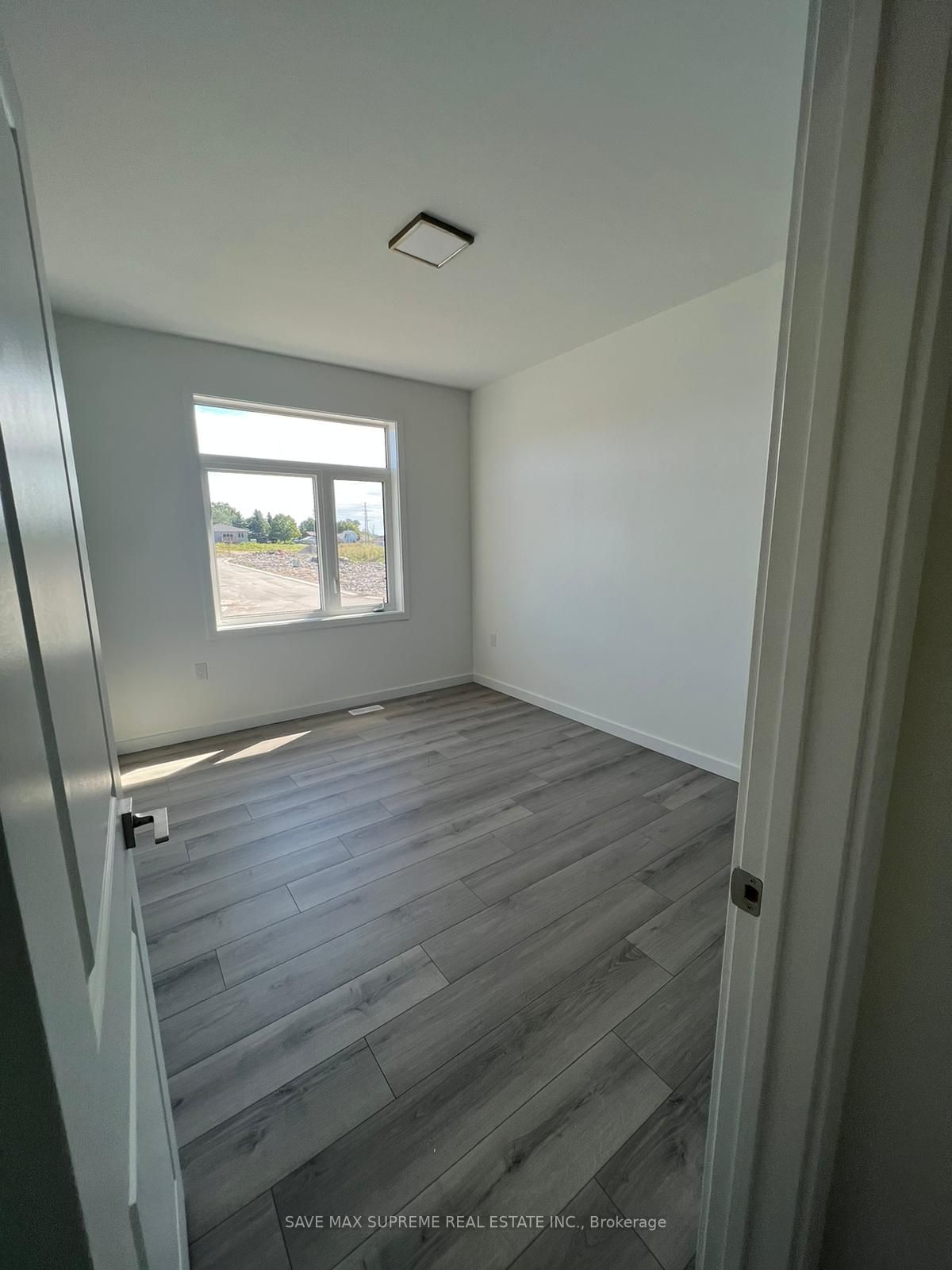 10 Summit Cres Property Photo 15